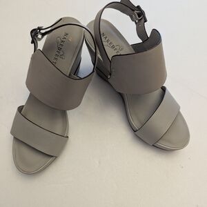 Women's Naked Feet Artisanal Style Wedges Size 8